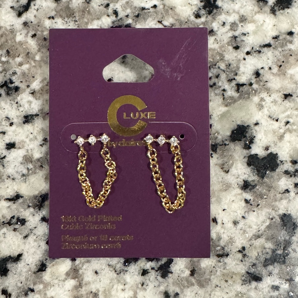 Claire’s Luxe 18kt Gold Chain Earrings with Sparkling Accents